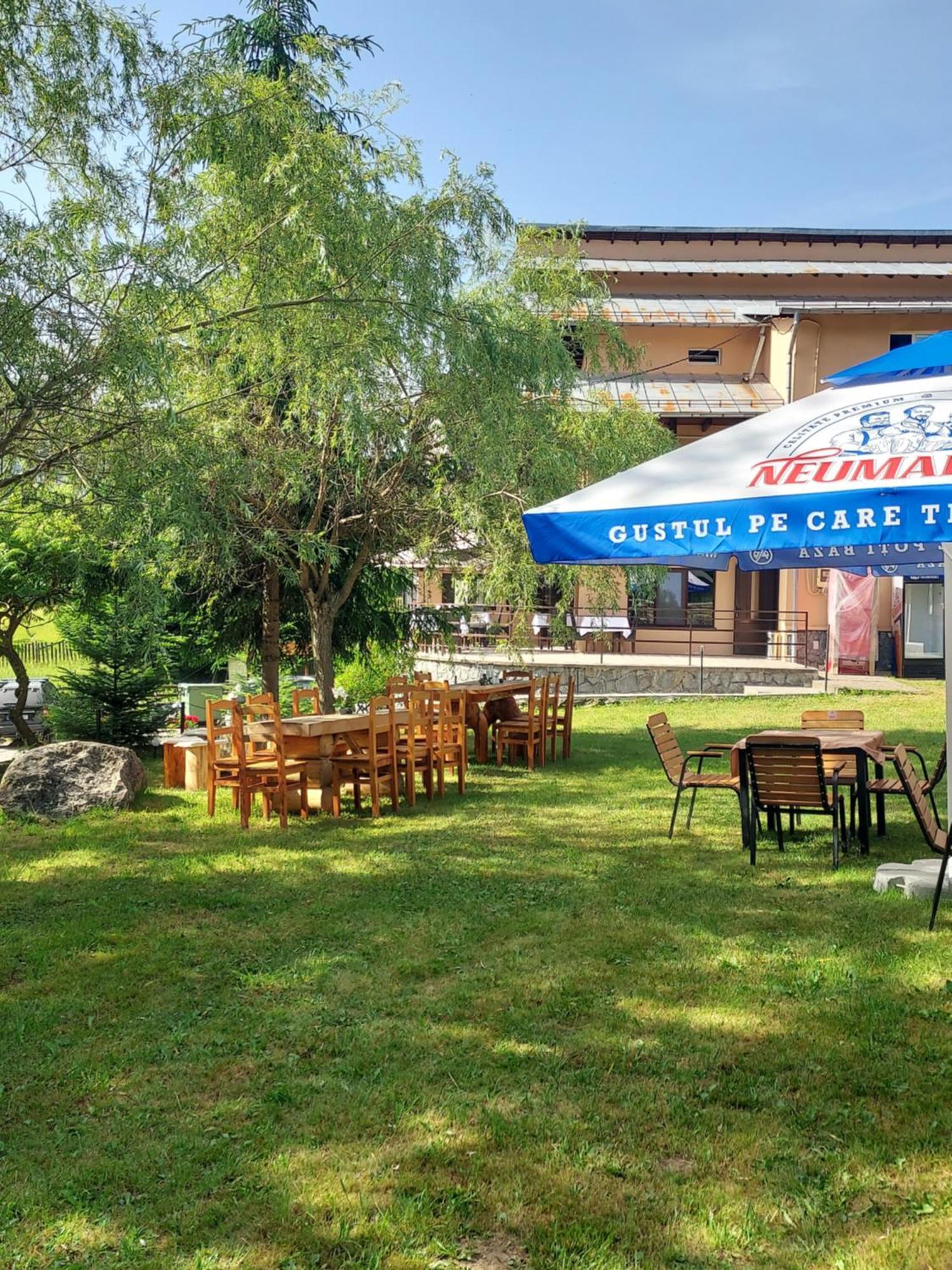 Pensiunea La Taverna Trăisteni Exterior foto