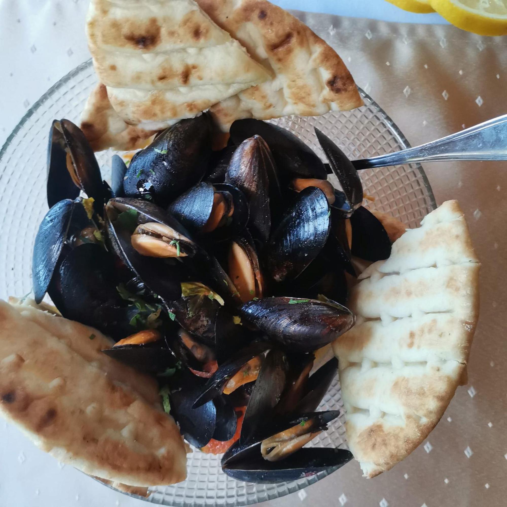 Pensiunea La Taverna Trăisteni Exterior foto